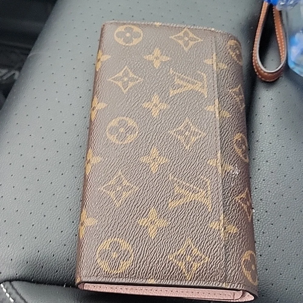 Louis Vuitton Sara wallet - Picture 2 of 2